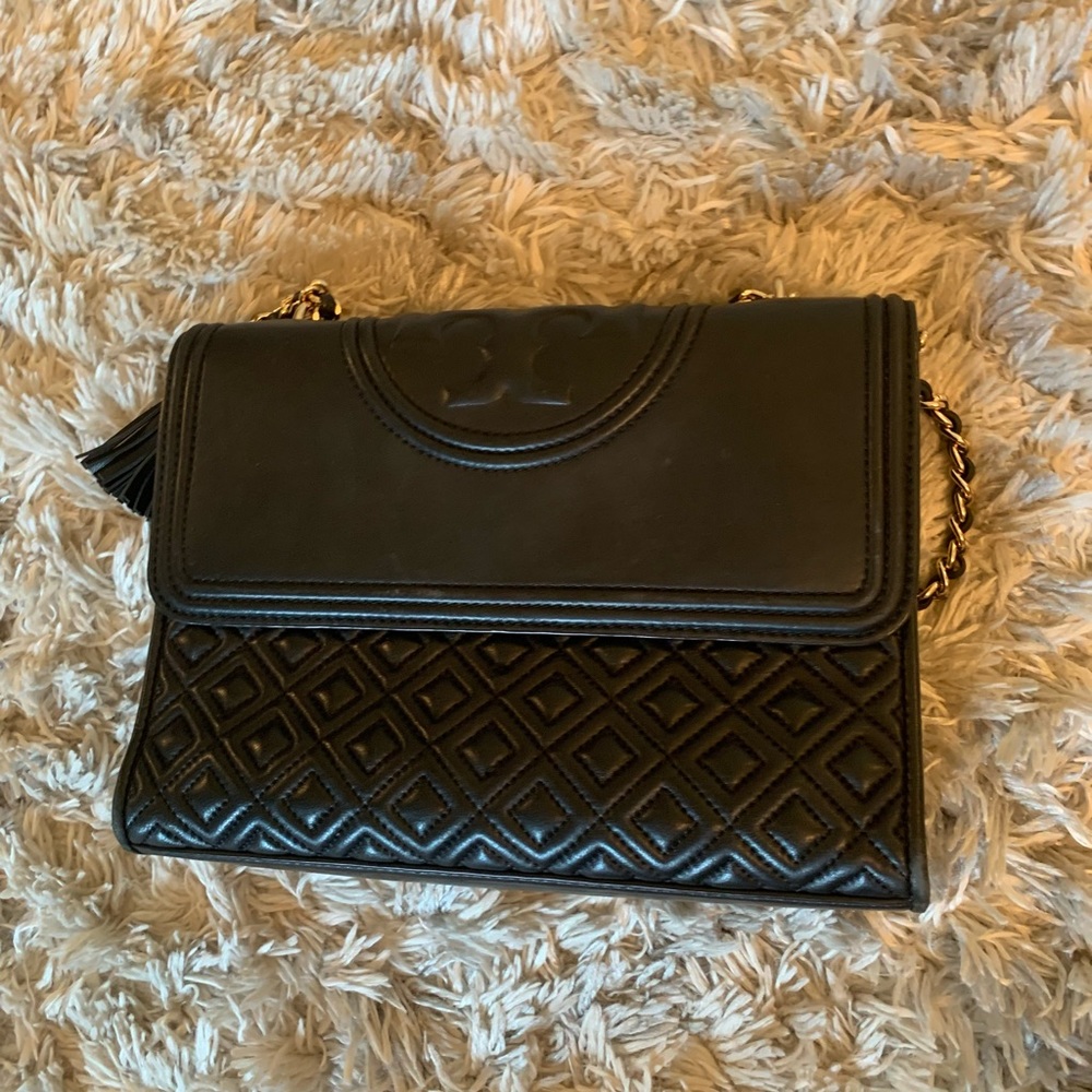 Tory Burch Fleming Convertible Shoulder Bag - Picture 3 of 16